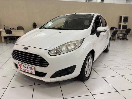 FORD FIESTA 1.6 SE HATCH 16V FLEX 4P POWERSHIFT FORD FIESTA 1.6 SE HATCH 16V FLEX 4P POWERSHIFT